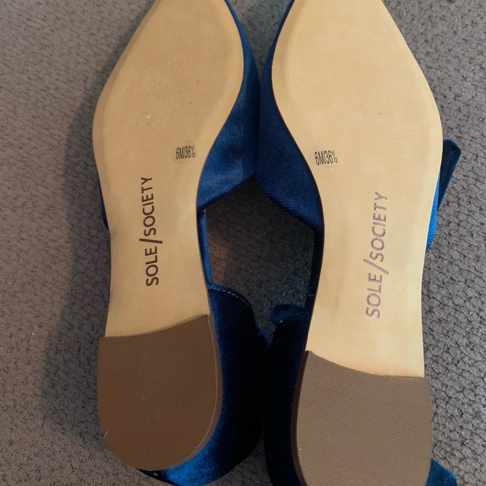 SOLE/SOCIETY velvet cerulean blue flats - Picture 2 of 4
